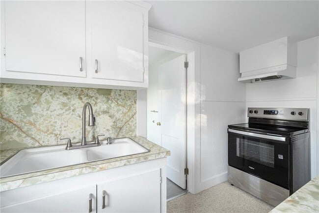 Building Photo - 97 Bliss Mine Rd