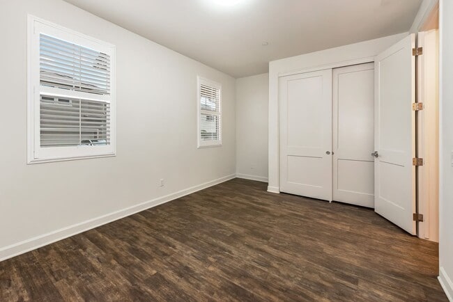 Building Photo - Village at Los Carneros 5 bdrm / 3 bth Home w/ 2-Car Garage and AC!