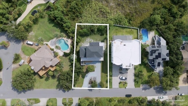 Building Photo - 500 Deer Point Dr