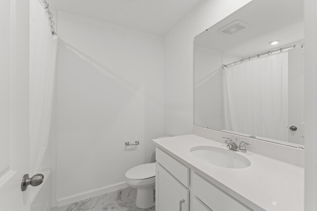 Building Photo - 1366 Tarflower Dr