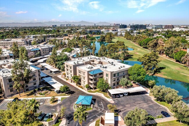 Building Photo - 5124 N 31st Pl