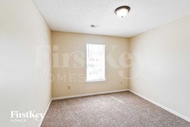 Building Photo - 4383 Grand Pyramid Dr