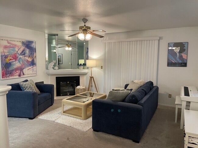 Building Photo - 601 Cabrillo Cir