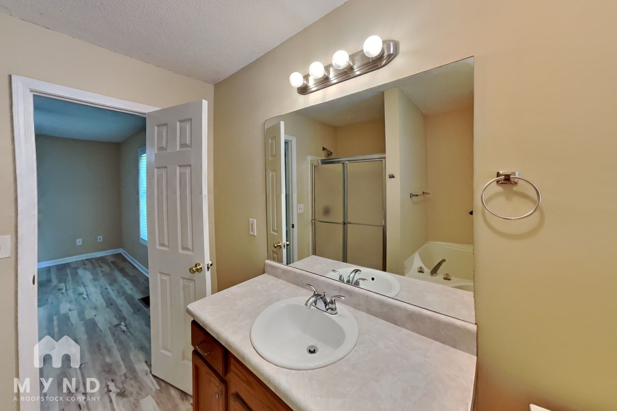 Building Photo - 413 River Trace Dr
