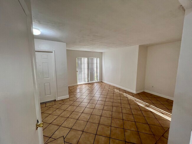 Building Photo - 18321 SW 89th Ct