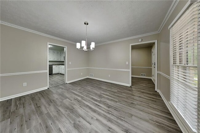 Building Photo - 1844 Skyland Glen Dr