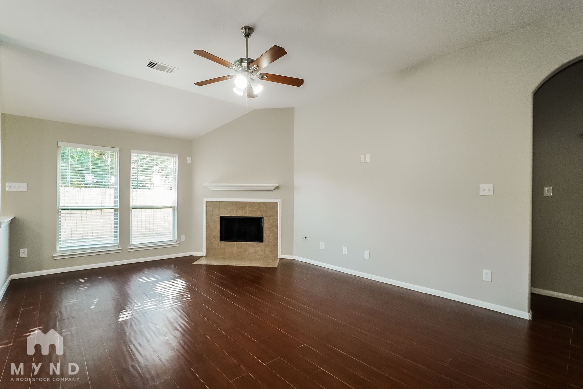 Building Photo - 22015 Cascade Hollow Ln