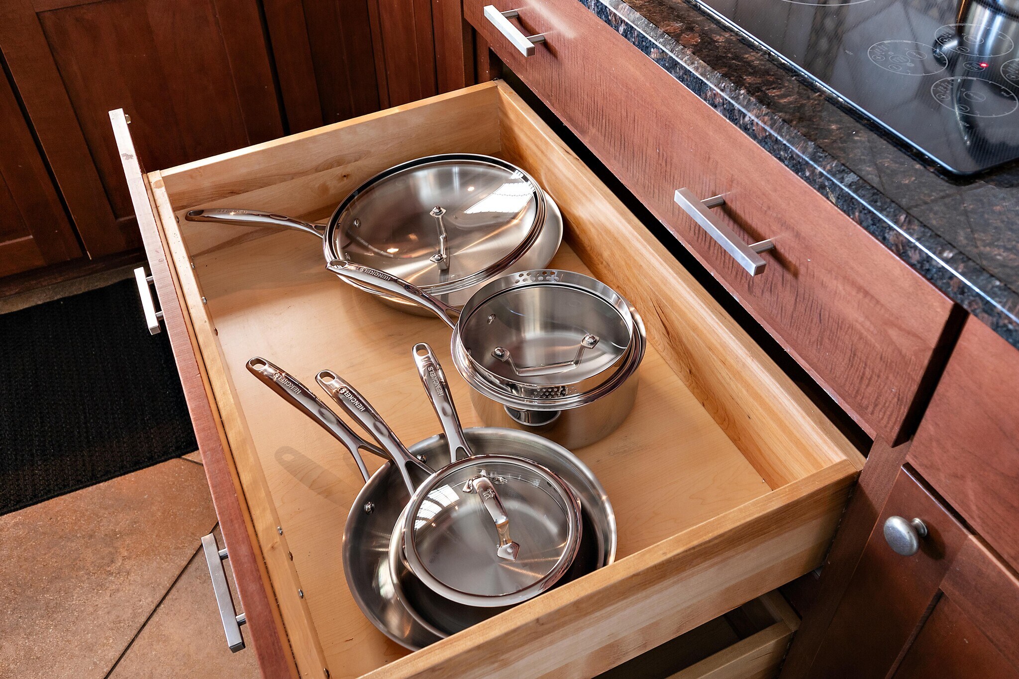 Building Photo - 13010 E Shangri La Rd