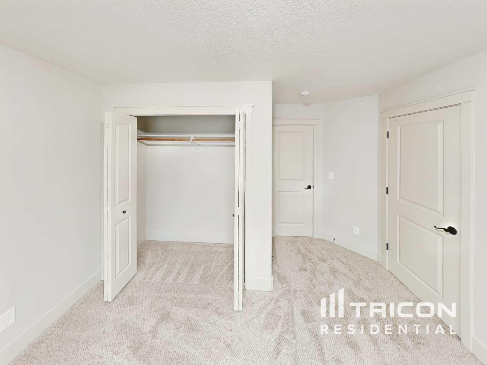 Building Photo - 14718 SE Badger Creek Rd