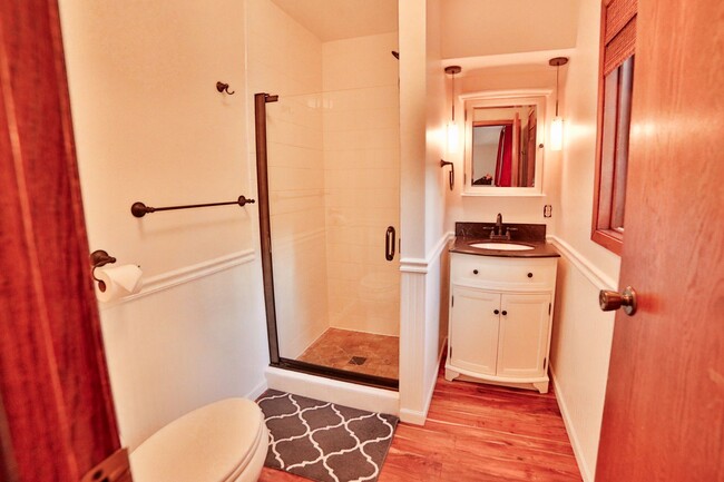 Building Photo - 330 Wilderness Dr
