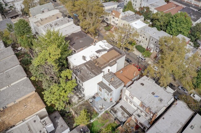 Building Photo - 45 Booraem Ave
