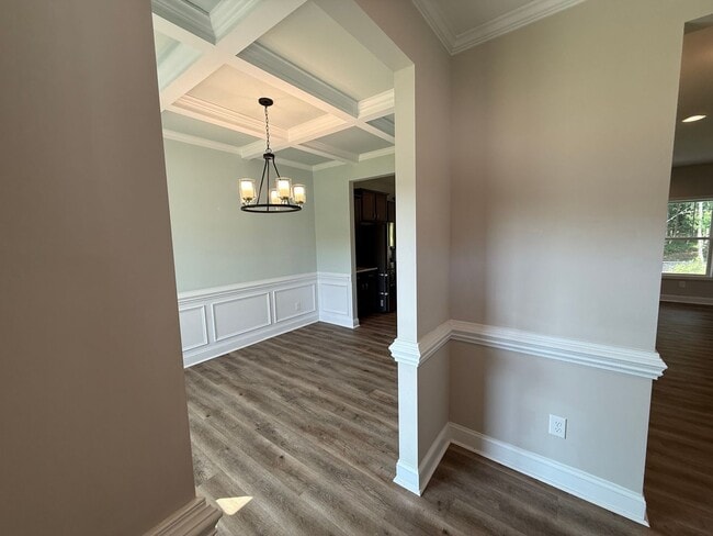 Building Photo - Stunning 4 Bed, 2.5 Bath Home in Cameron