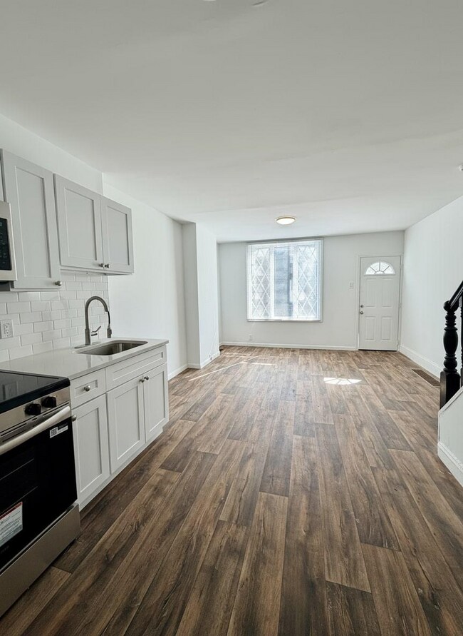 Building Photo - 3490 Weikel St