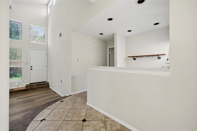 Building Photo - 2019 First Crossing Blvd