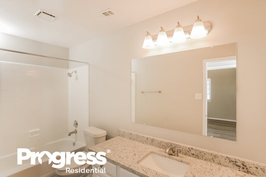 Building Photo - 11659 Foxford