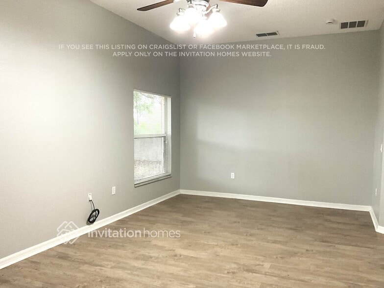 Building Photo - 25136 Ironwedge Dr
