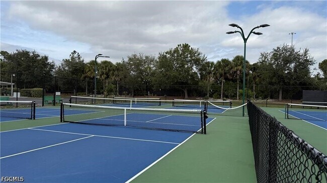 Building Photo - 10700 Aqua Surf Ct