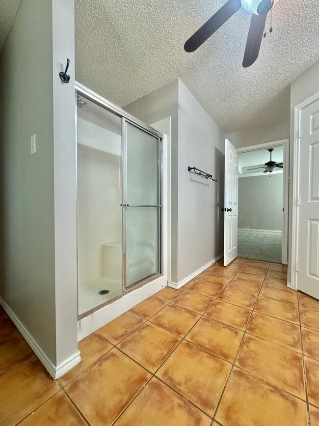 Building Photo - COMING MARCH 2026!! Beautiful 3-Bedroom Home Near Goodfellow AFB!