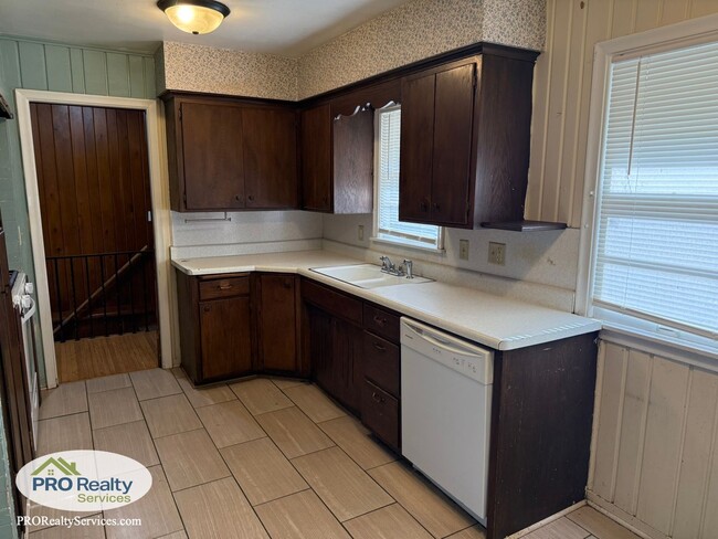 Building Photo - 4 Bedroom Home in Richfield