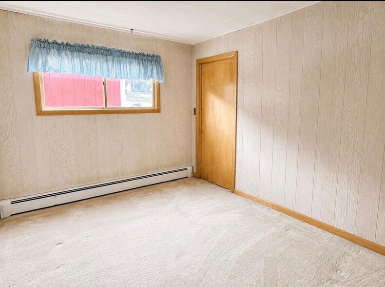 Building Photo - 107 Strafford St