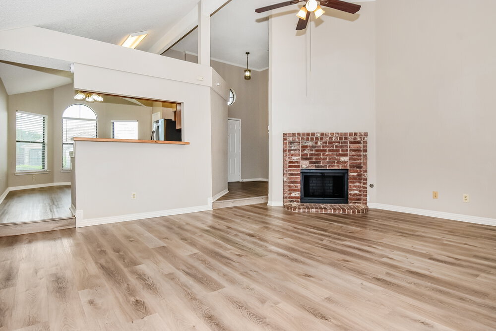 Building Photo - 1411 Sandalwood Dr