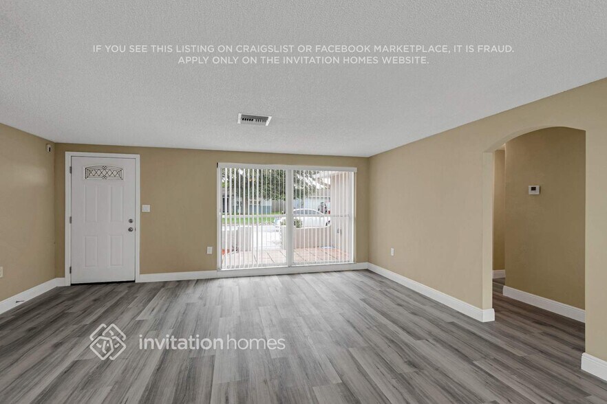 Building Photo - 3110 Pinon Dr