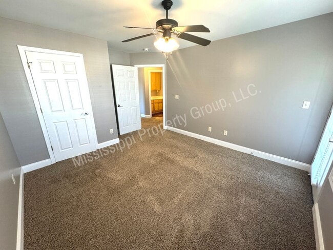 Building Photo - 3BR/2.5BA For Rent