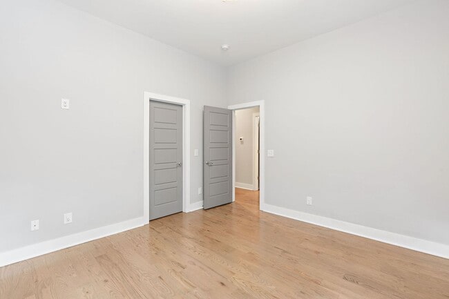 Building Photo - Walkable Luxury in Edgehill