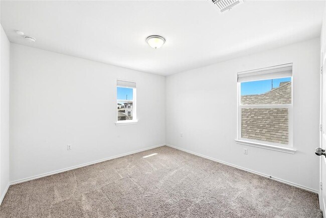 Building Photo - 12801 Willowgrove Ln