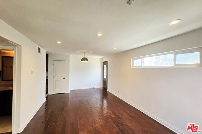 Building Photo - 4220 Fair Ave