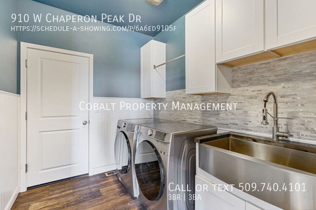 Building Photo - 910 W Chaperon Peak Dr