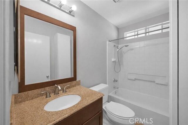 Building Photo - 111 S Lakeview Ave