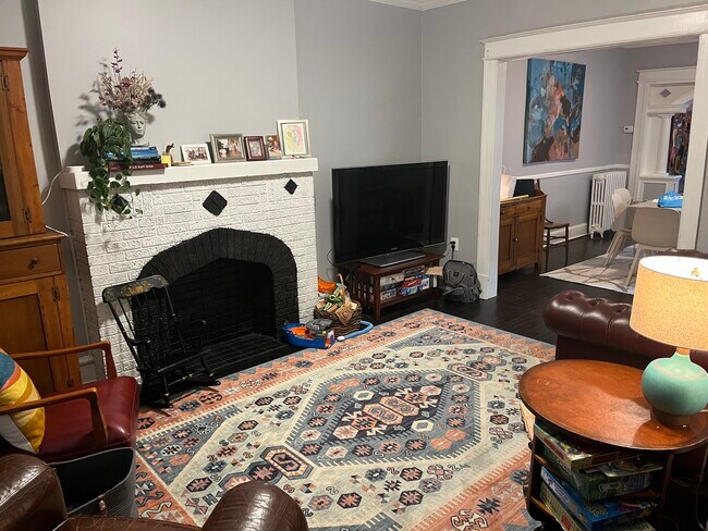 Primary Photo - 608 Madison St NW