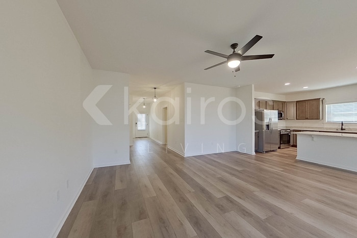 Building Photo - 302 Carencro St