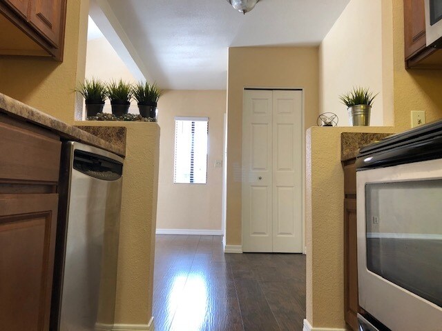 Building Photo - 1745 E Glenn #243