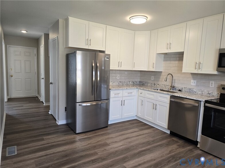 Building Photo - 1600 Porters Mill Terrace