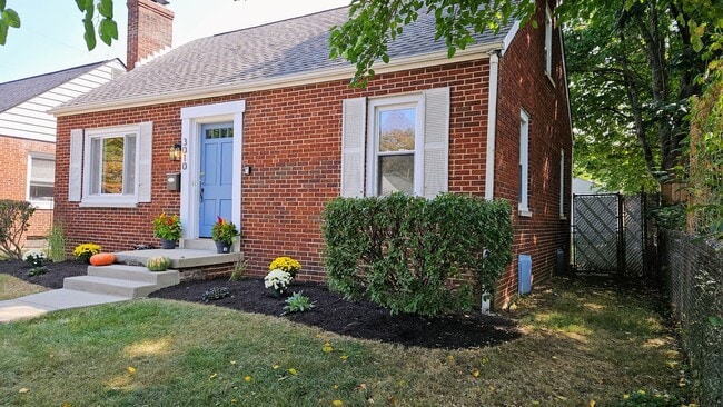 Building Photo - Remodeled Clintonville Cape Cod w/Private Yard & Garage!
