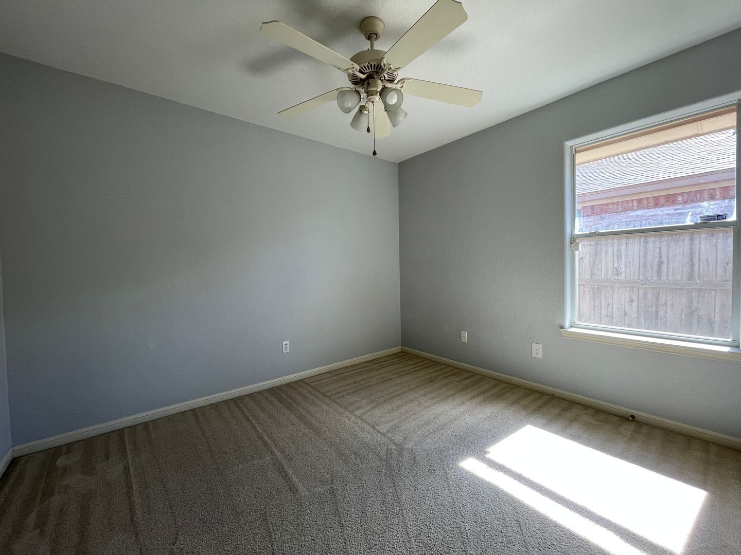 Building Photo - 6100 Alexus Dr