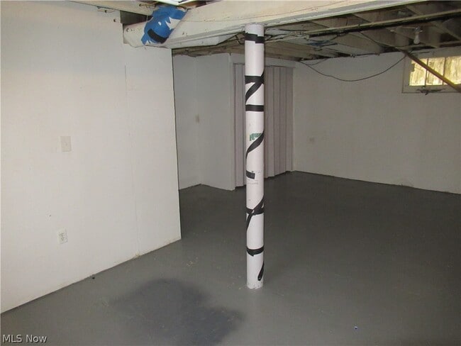 Building Photo - 3636 W 122nd St