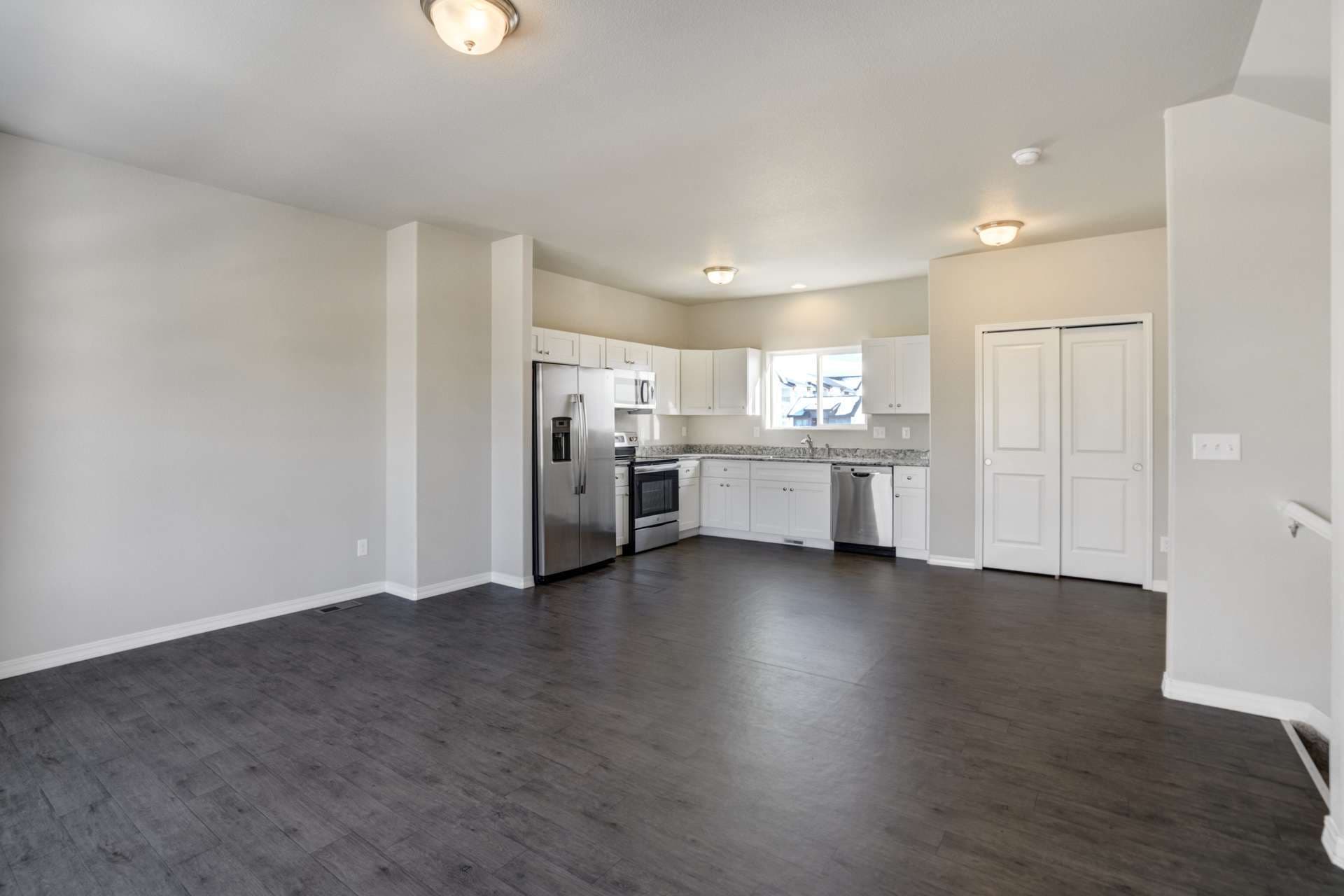 Building Photo - 753 Grissom Dr