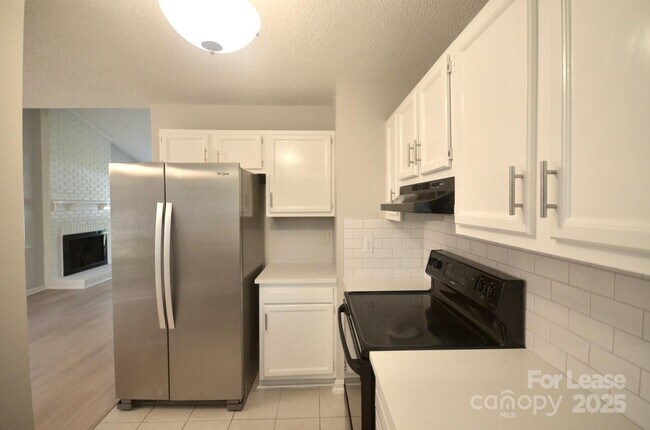 Building Photo - 3710 Burntwood Ct
