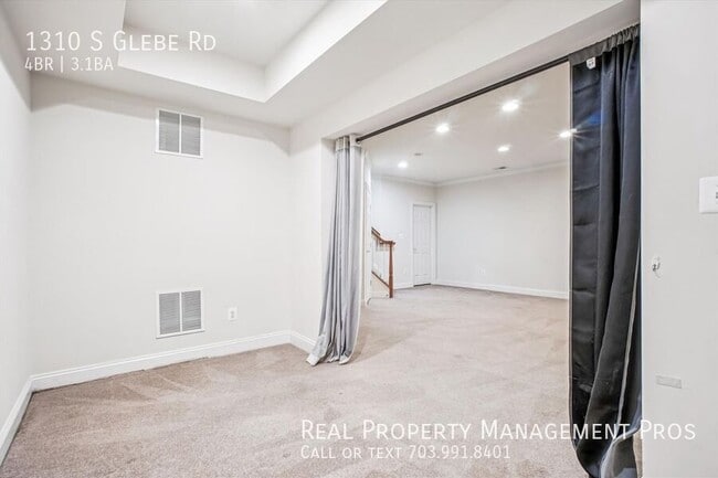 Building Photo - 1310 S Glebe Rd