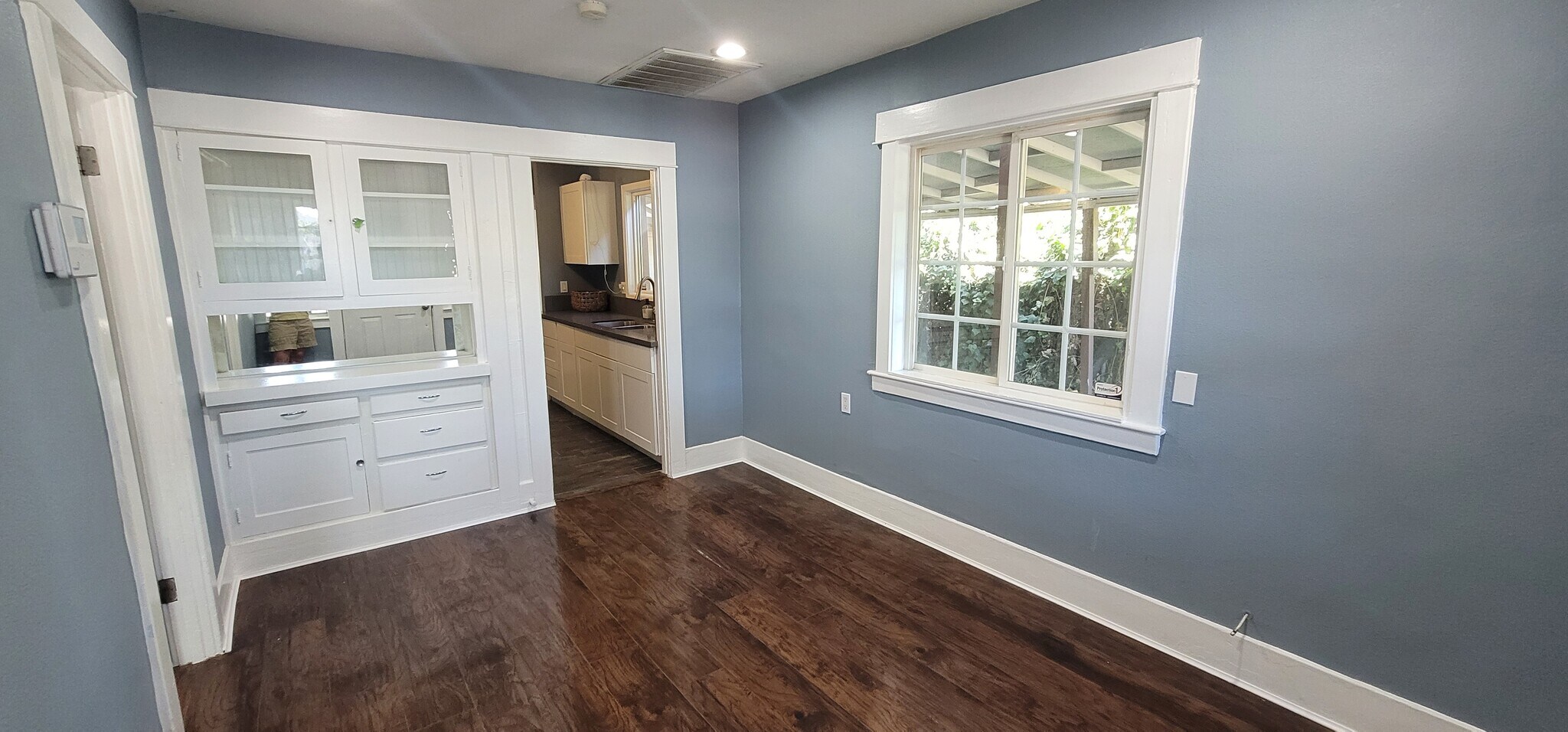 Living Room - 1284 Walnut St