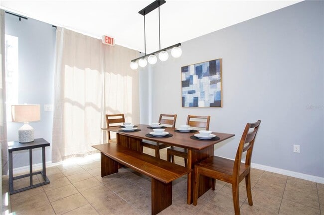 Building Photo - 3181 Tocoa Cir