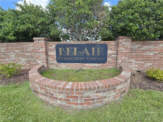 Building Photo - 1549 Hunters Point Dr