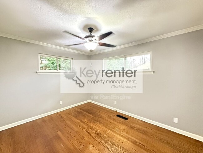 Building Photo - 904 Tremont St