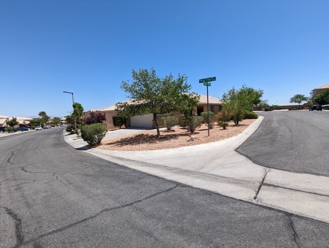 Building Photo - 10957 Napa Ridge Dr