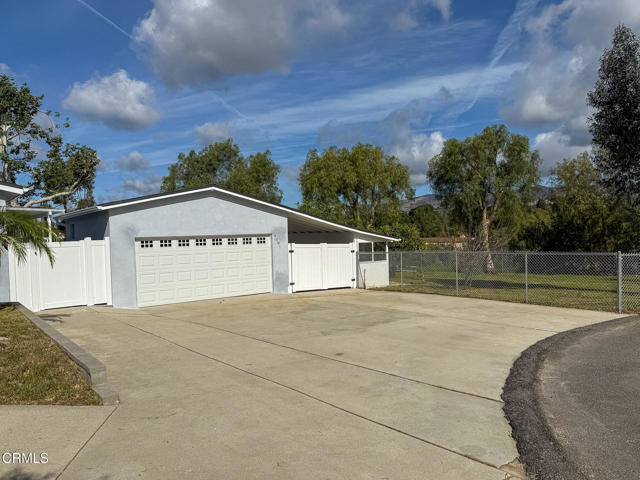 Building Photo - 6087 E Los Angeles Ave