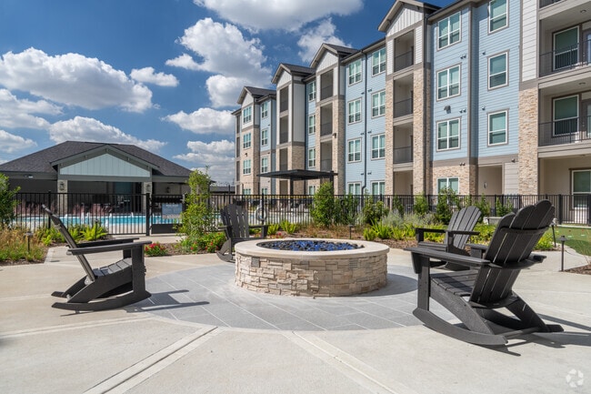 Building Photo - Casella 55+ Active Adult Apartments