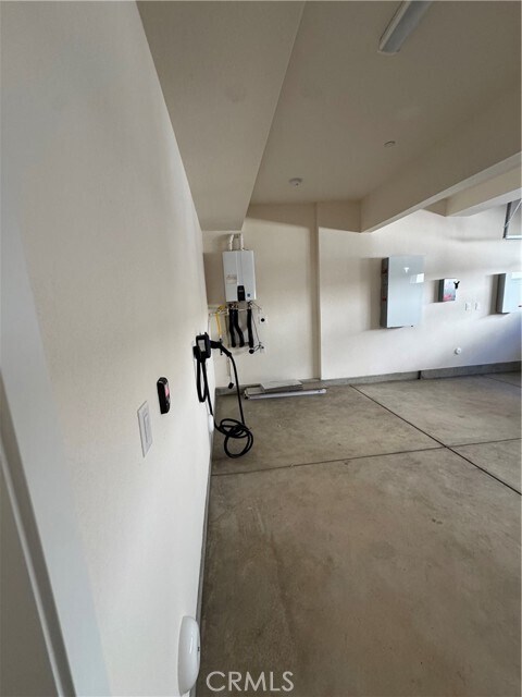 Building Photo - 26876 Rugged Rdg Ln